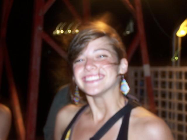 100 4598